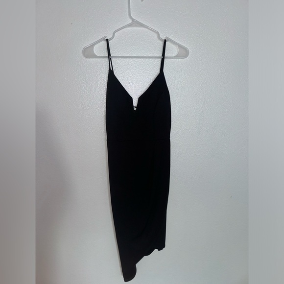 Asymmetrical bod con dress - Picture 3 of 5